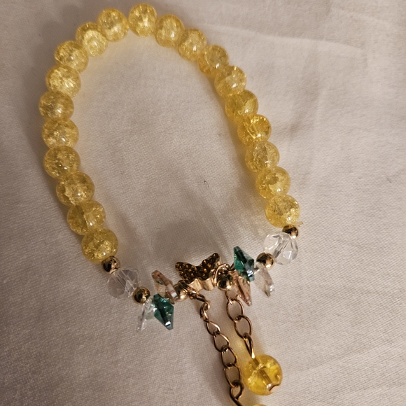 Chic Yellow Beaded Bracelet with Gold Accents - Picture 2 of 8